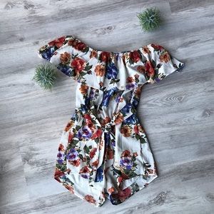 NWOT Floral Romper with tie